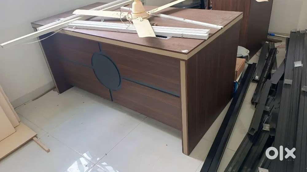 Office Table (Set of 3)