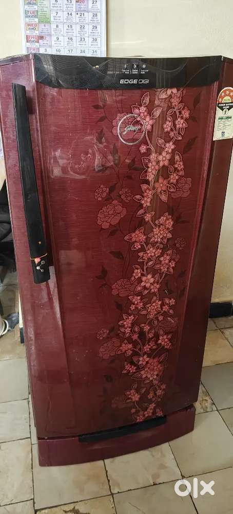 Single door fridge, slightly negotiable
