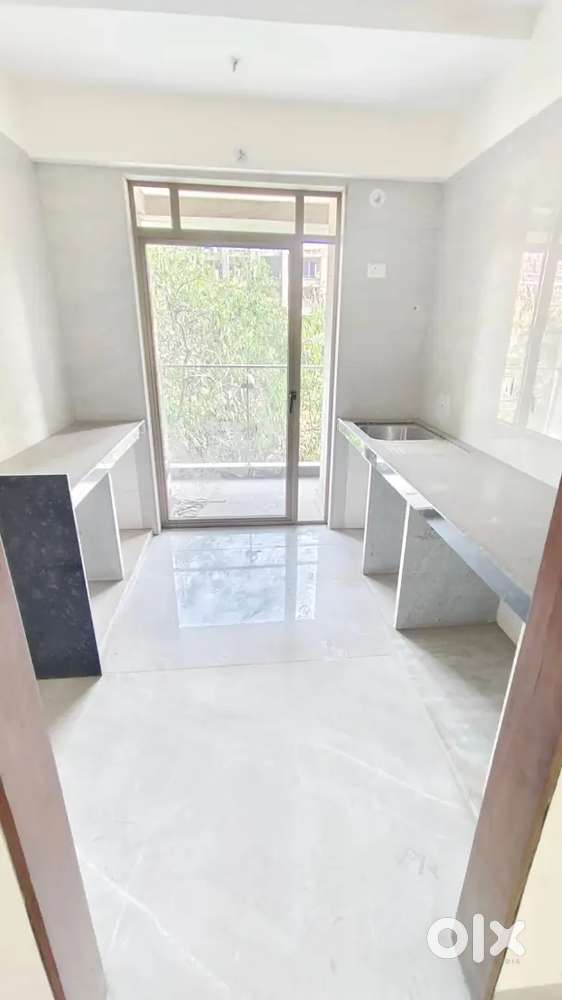 2BHK ready to move available in kurla west