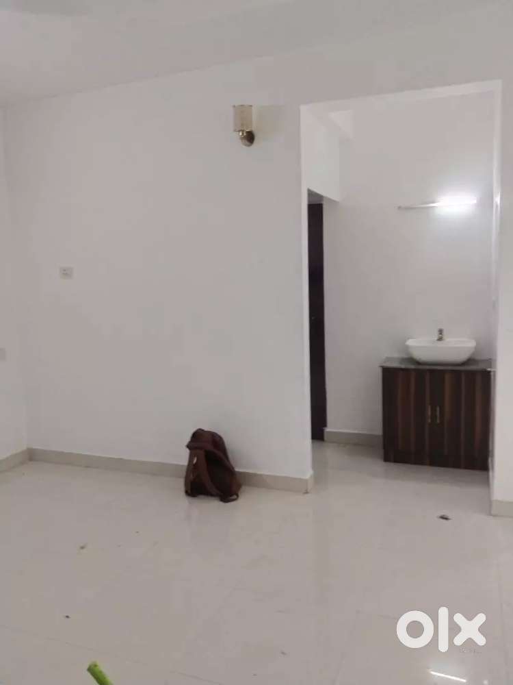 rent 2bhk pvr back side