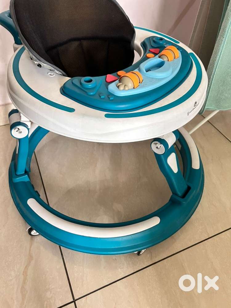 Star and daisy baby walker for sale