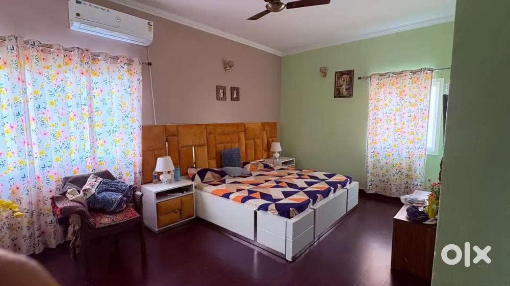 3 bhk furnished flat Rent in Spring green Apartment faizabad road lko
