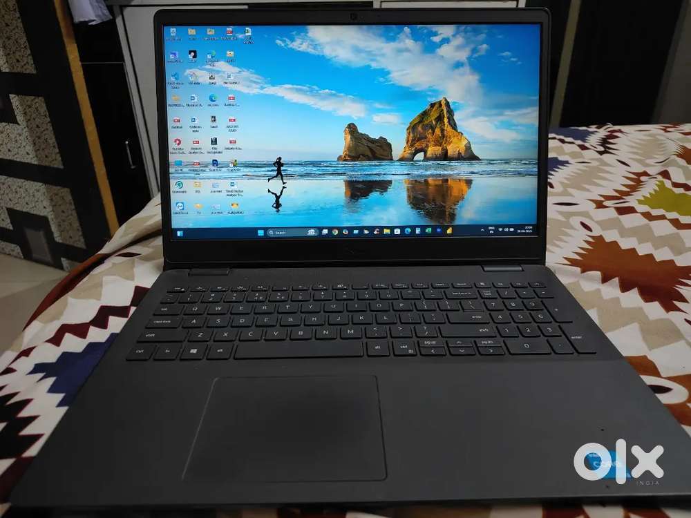 Dell Vostro 3500 (i3 11th Gen / 16GB RAM / 1.14TB Storage)- Top Notch