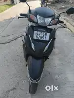 Good condition singal hand scooty