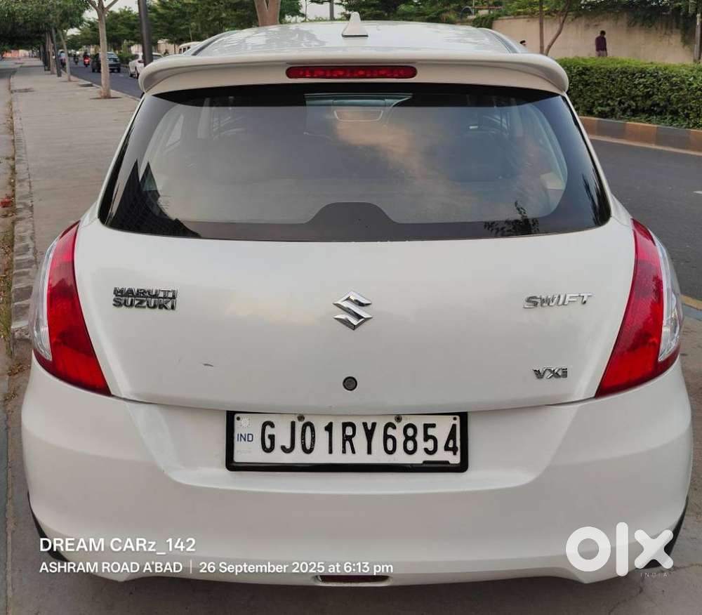Maruti Suzuki Swift VXI Windsong Limited edition, 2017, Petrol