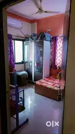 3 Floor House on sell