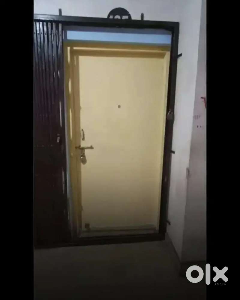 MP sriram apartment name near kerla public school