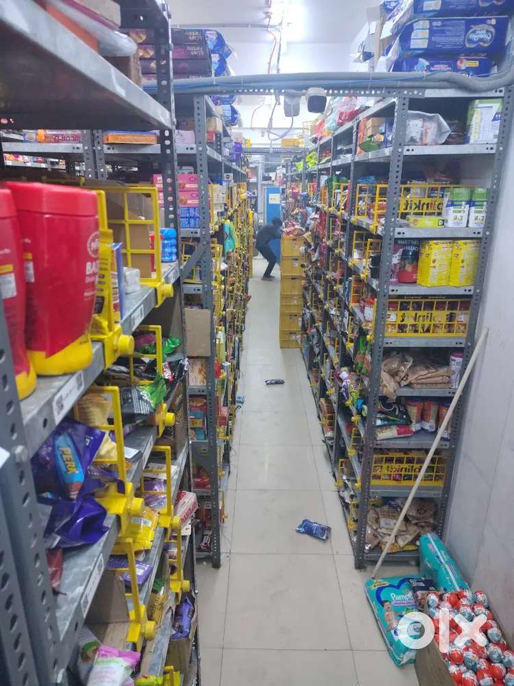 Picker and packer and unloading