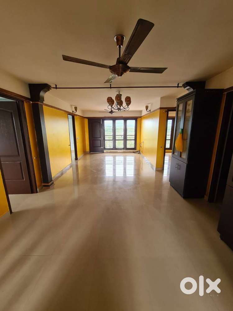 VAZHUTHACAUD 4BHK SEMI FURNISHED APARTMENT FOR RENT