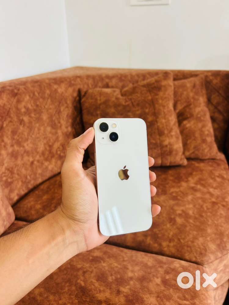 Iphone 13 white colour