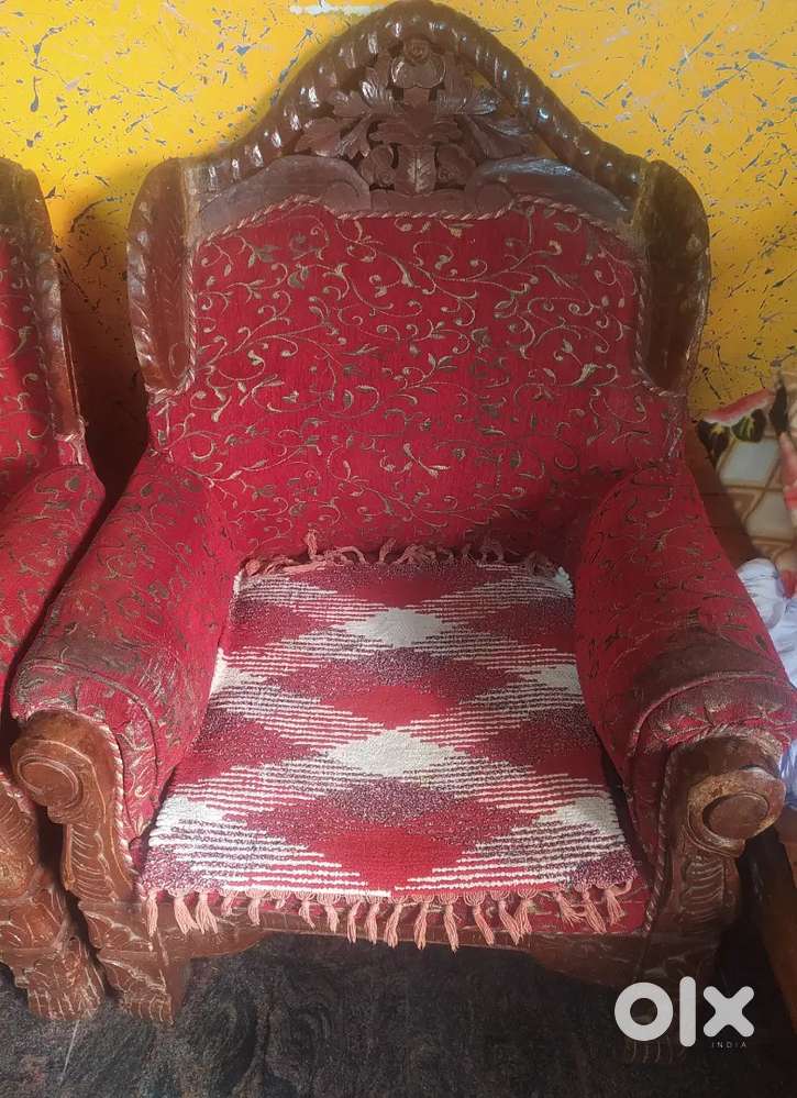 Good condition Maharaja sofa set