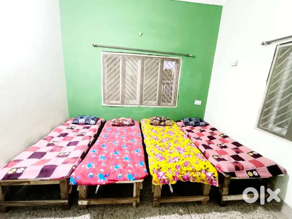 PG For Girls Bachelor Only