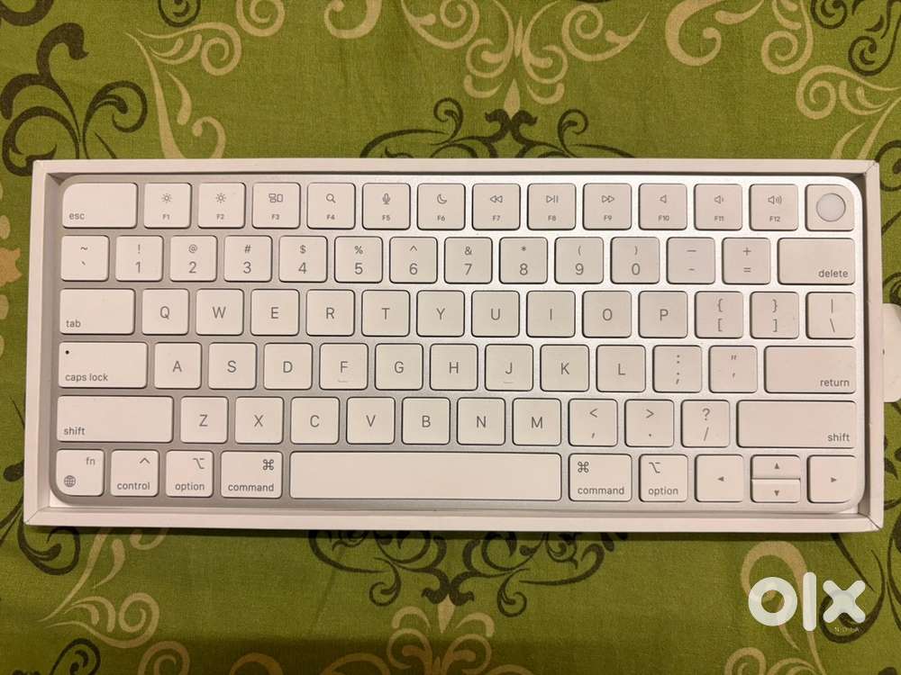 Apple magic wireless keyboard with touch ID
