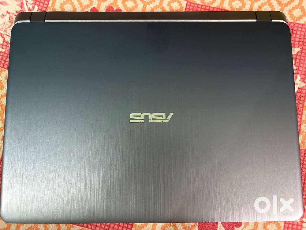 ASUS i3/7th generation