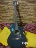 Guitar (Acoustic 3 years old l)
