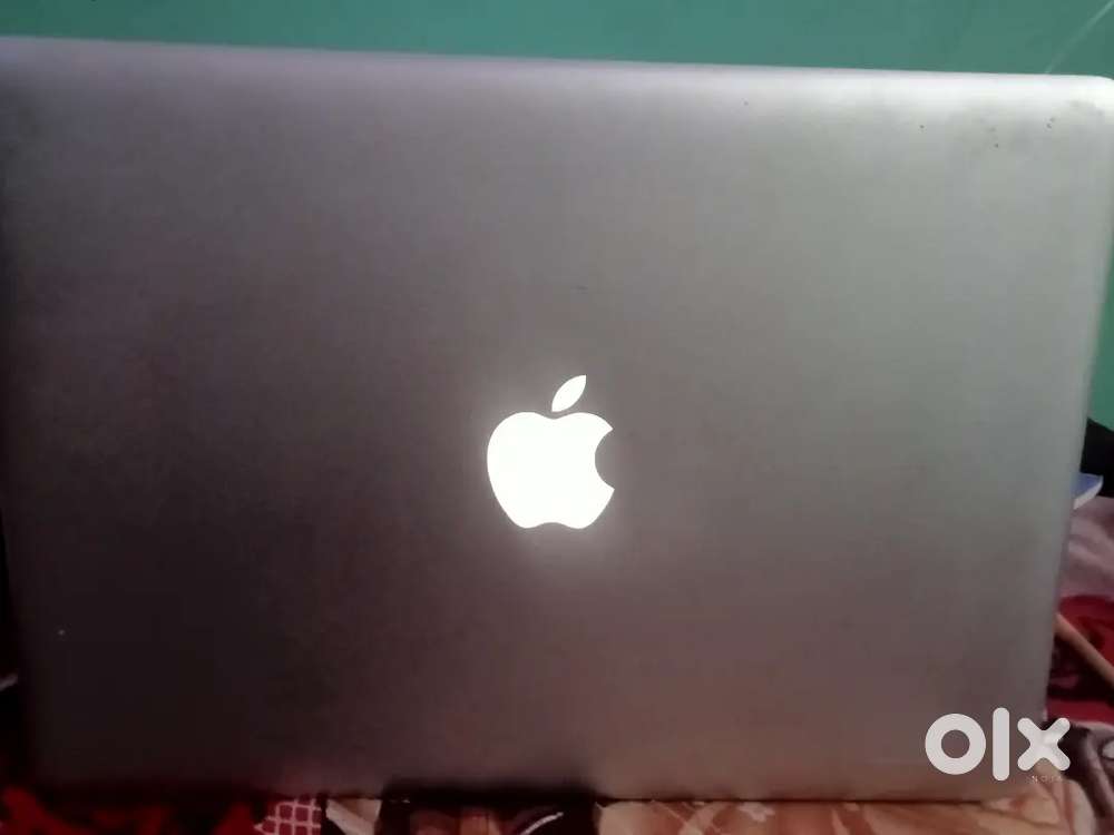 Good condition mackbook pro