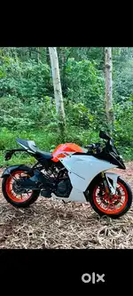 Singel owner,Company Warranty available,neet and clean,