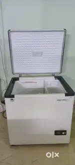 Voltas Convertible Deep Freezer  220 LTR