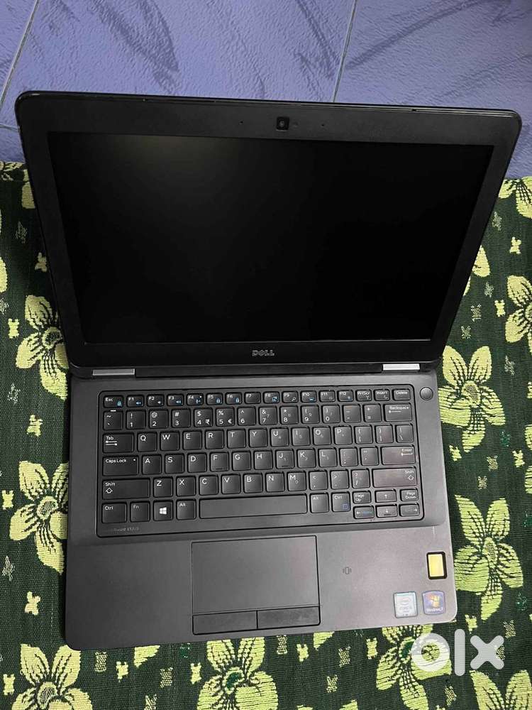 Dell Latitude E5270 (i5 6th Gen) with Original Dell Power Adapter