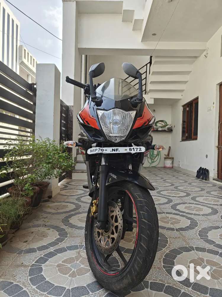 Gixxer SF FI 160CC - Excellent Condition - Single Owner