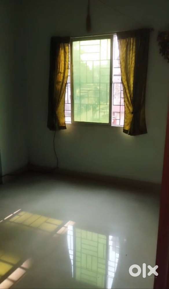 Airy 2 BHK just 5 mins from Metro