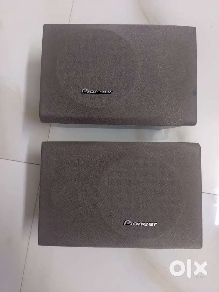 Pioneer 15w speakers 16ohms