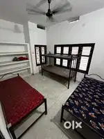 Quality men's PG hostel with food edapally