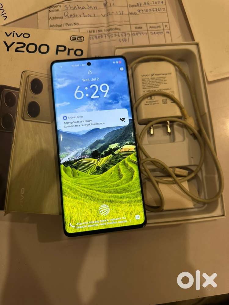 Sell my vivo 200pro 5g (8+8 16gb  128g )fulli new condition.