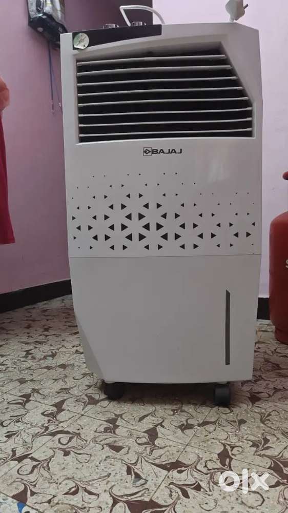 Bajaj TMH36 SKIVE TOWER AIR COOLER, 36 L