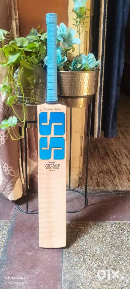 Bat good condition new ek baar bhi nahi use hua