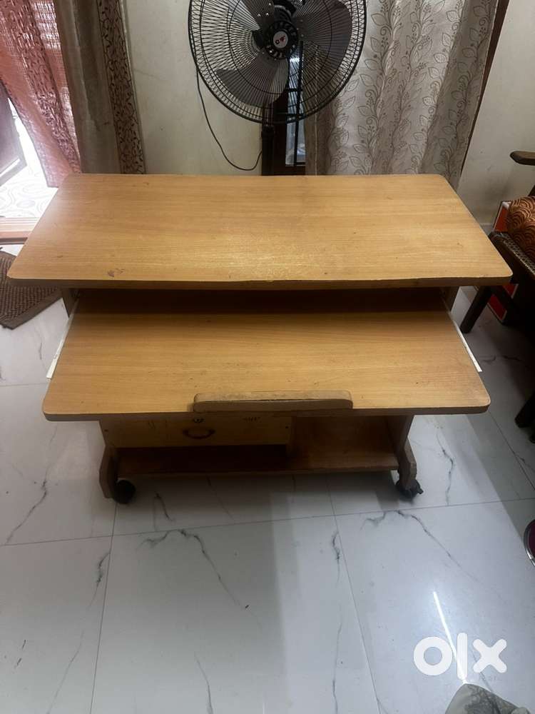 Computer Table for Sale - Very Good condition