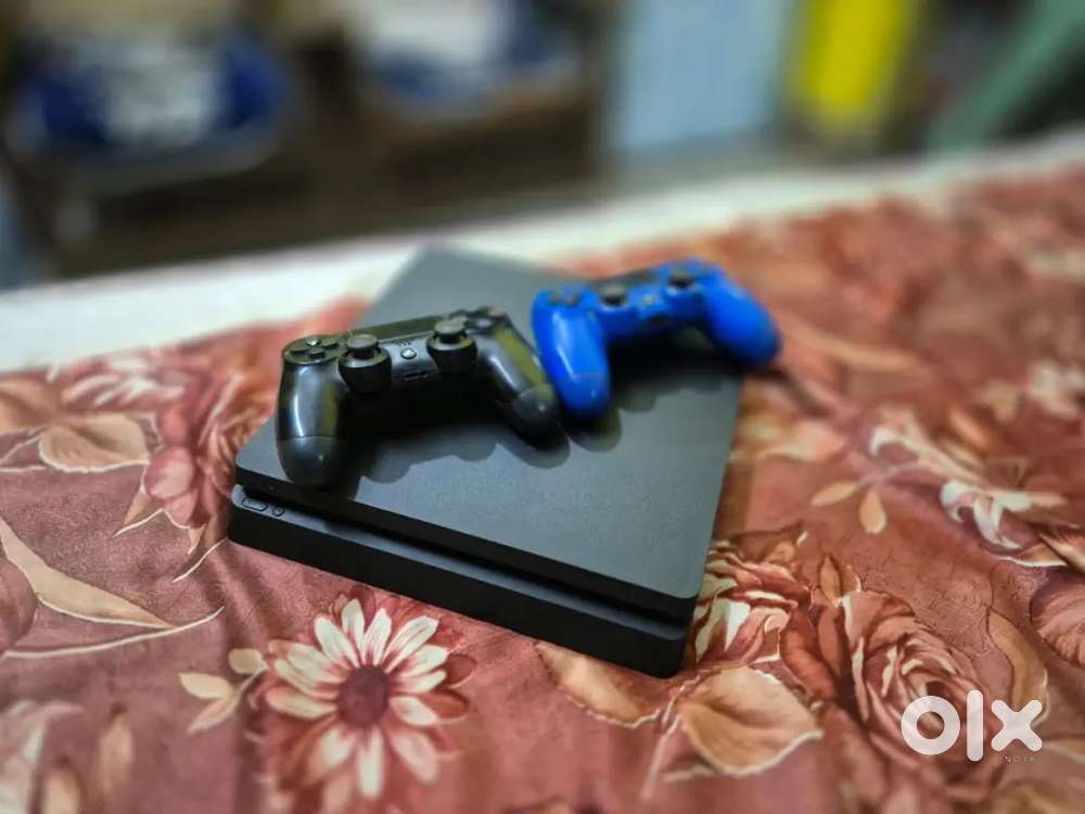 PS4 slim 1tb