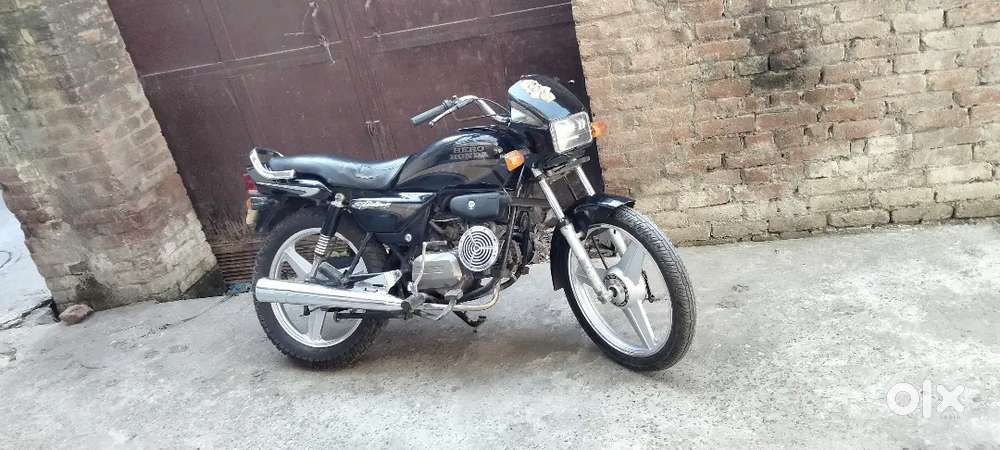 Bike ak dam Ohk he koi kami nhi he bike me j