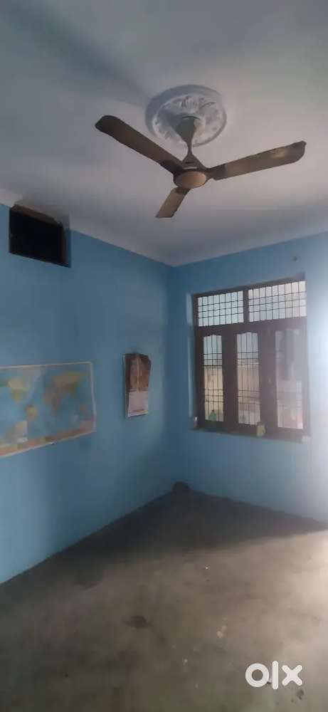 1 room set for rent