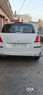 Maruti Suzuki Swift 2016 CNG & Hybrids 108000 Km Driven