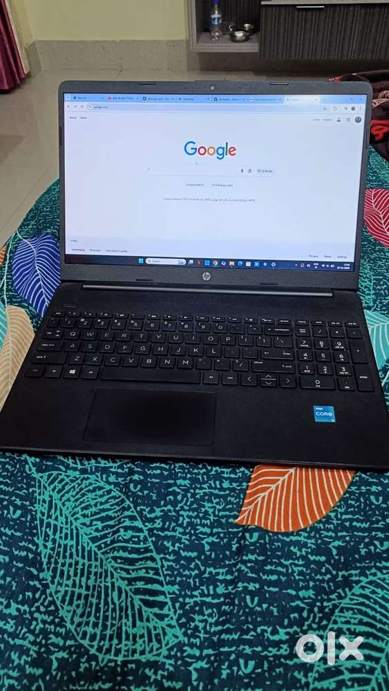 HP laptop for sale - i3-8GB-512SSD