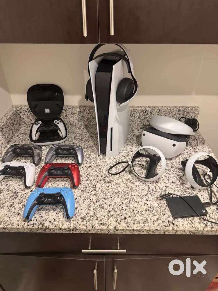 Ultimate PlayStation 5 Bundle PS5 Console w PSVR 2 And PS Elite