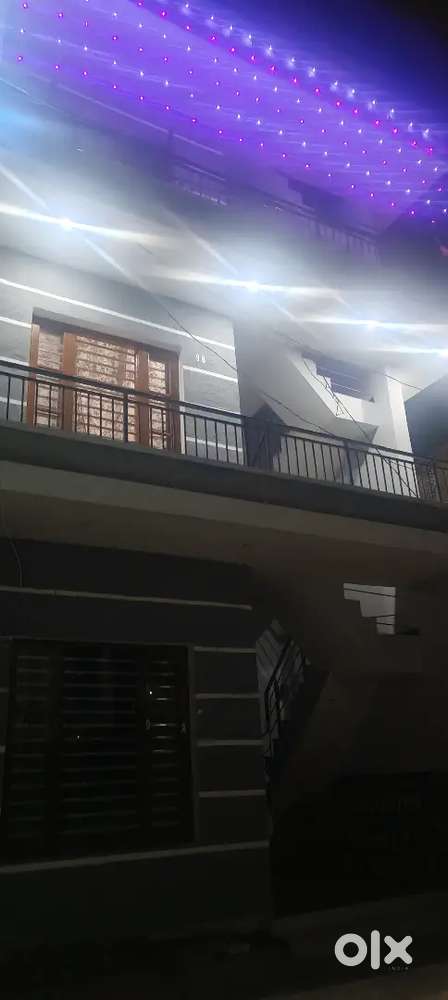 2 BHK Fully Furnished Available for Rent For Single/Couple/Family