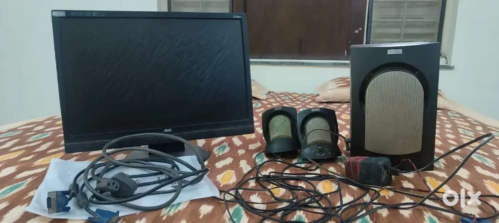 Monitor 20 and woofer speaker to sell