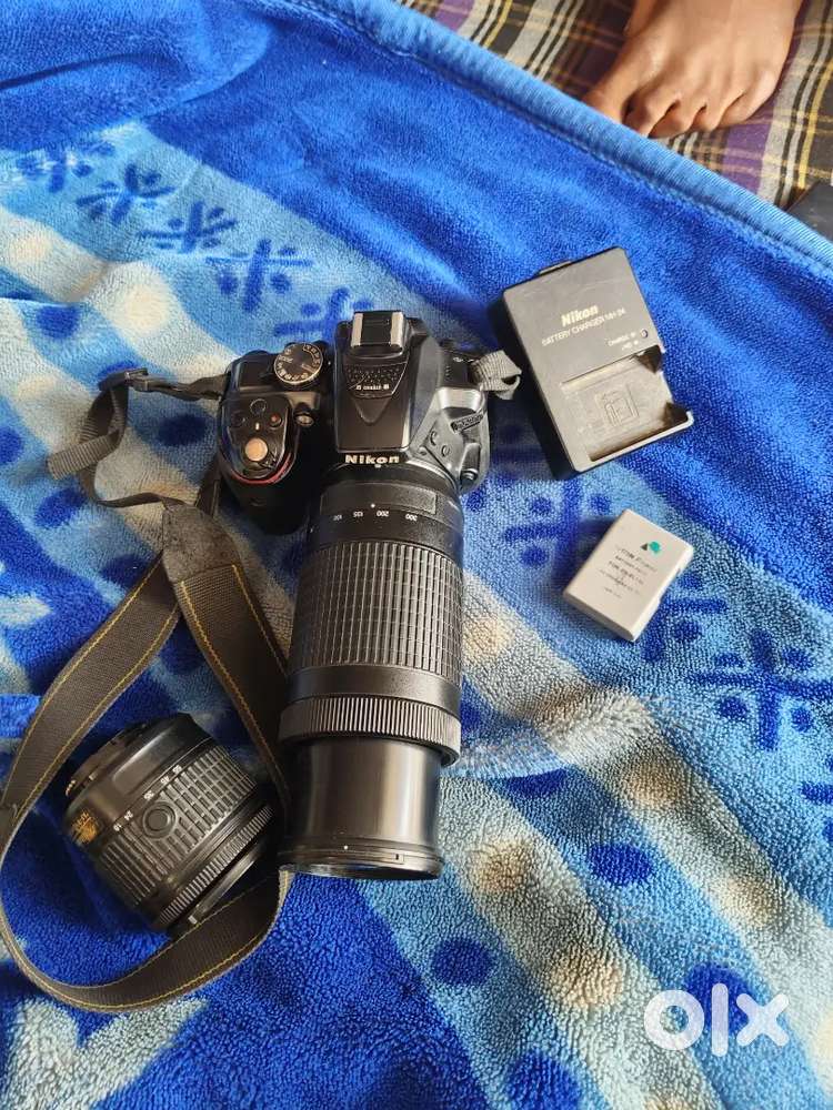 Nikon d5300 DSLR camera double lens 18.55 70.300