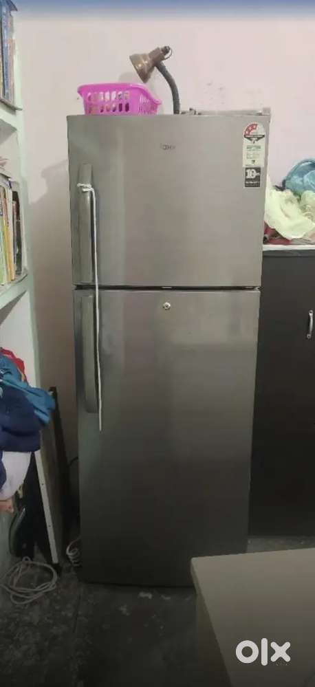 Haier 328 litre frost free double door fridge 3 star refrigerator