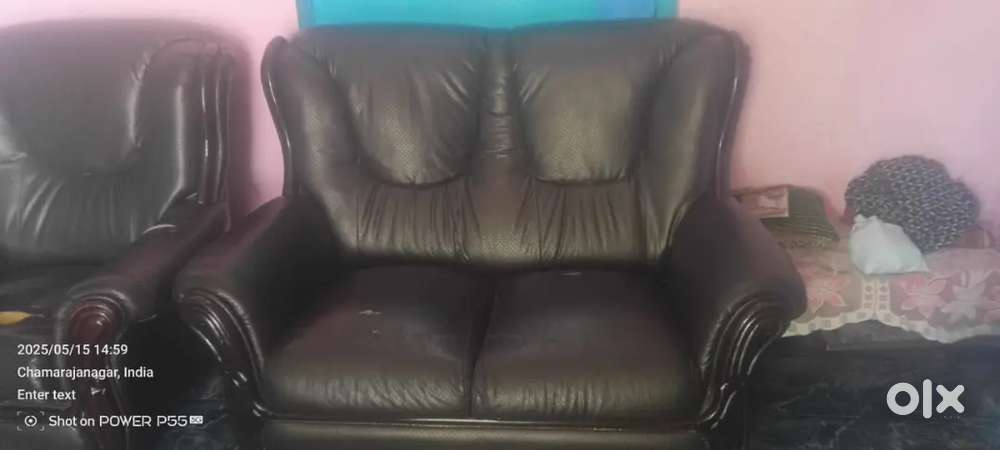 This is a raja rani sofa...