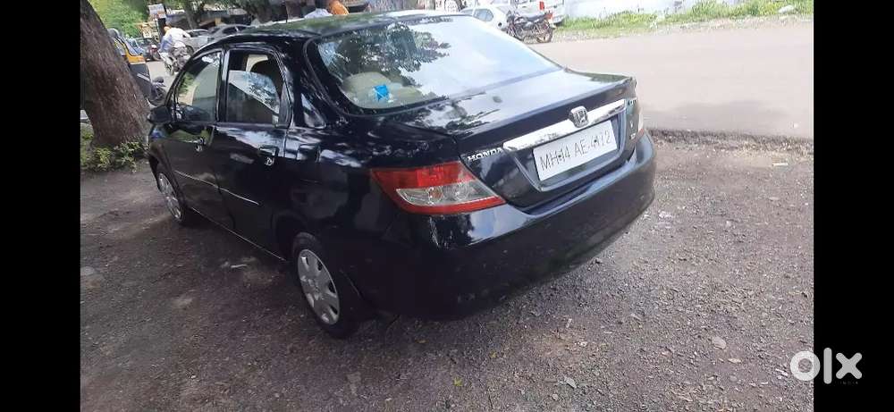 Honda City ZX 2004 Petrol Well Maintained no problem