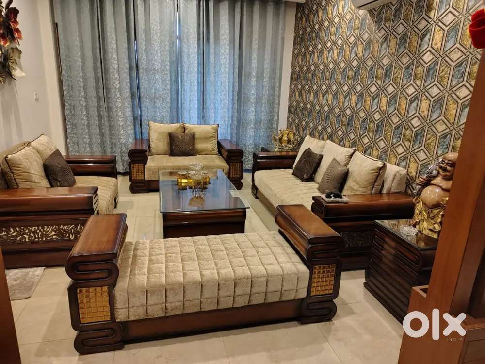 7+2 seater sofa set with center table and 2 side tables