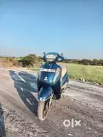 Shoroom condition mantain scooter 90% tyre