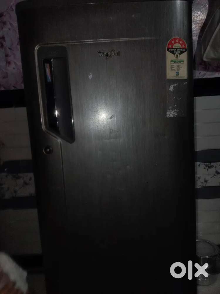 Whirlpool fridge in very good condition and perfect cooling