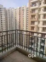 Female Real estate telecaller