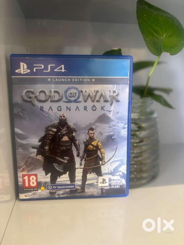 God of War Ragnarock Ps4 and Hogwarts Legacy Ps5 Game Discs