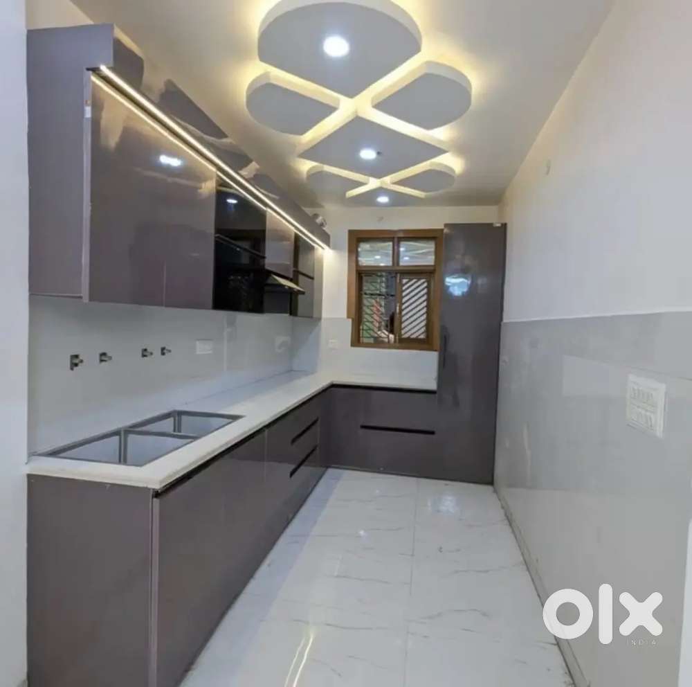 3BHK ready to shift with security guard at noida ext sec-1.