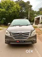 Toyota Innova 2.5 V 7 STR, 2013, Diesel